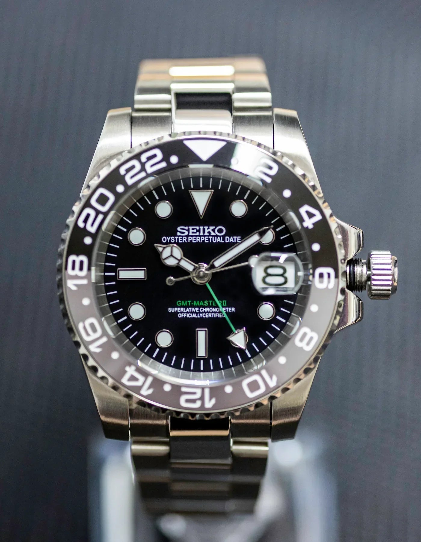 Seiko Mod: The Bruce Wayne GMT
